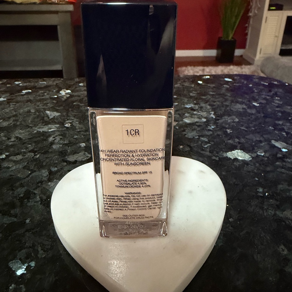 Dior Forever Skin Glow Radiant Foundation - Picture 3 of 5